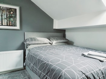 dysa bloomfield house