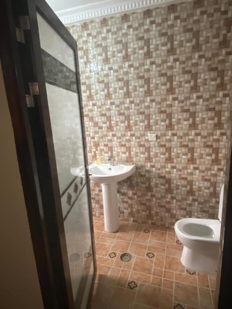 beautiful 2 bed apartment in kumasi