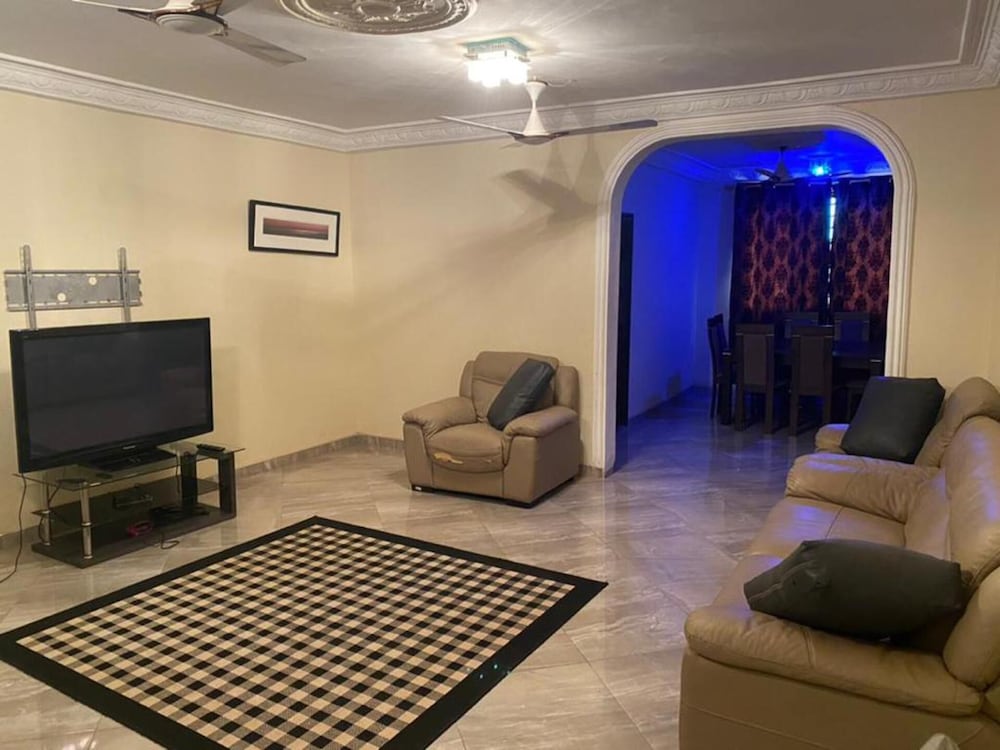 beautiful 2 bed apartment in kumasi