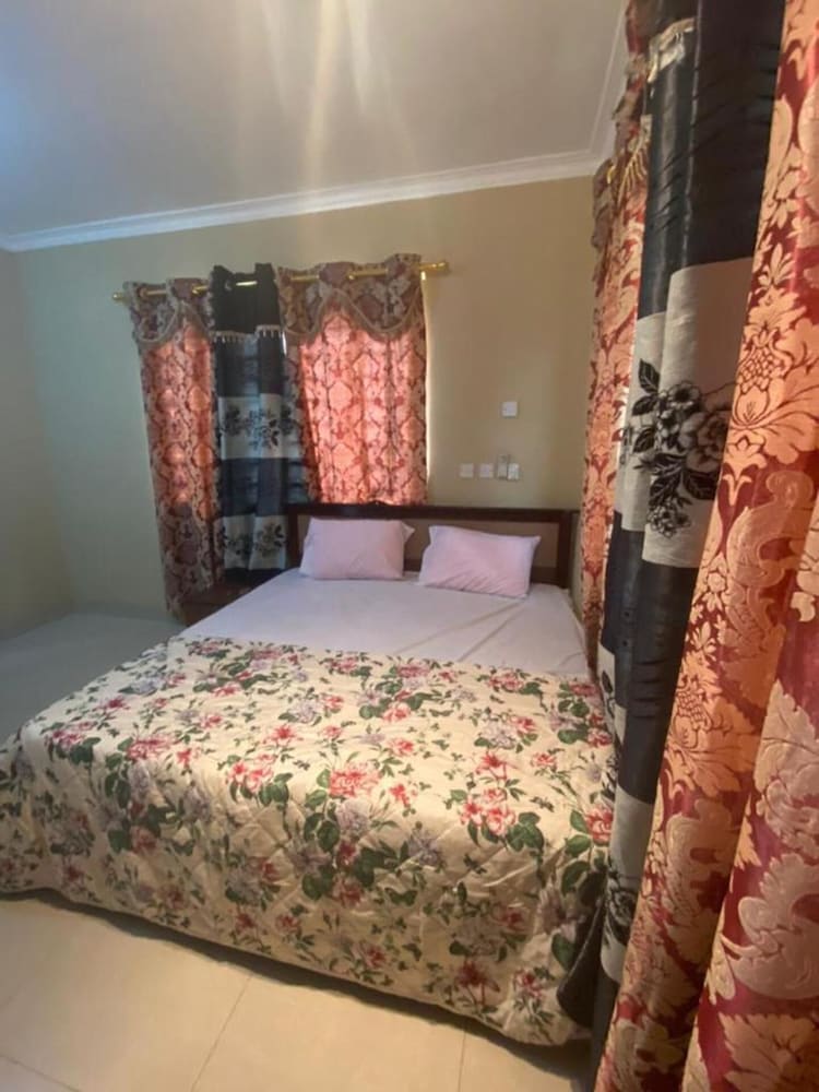 beautiful 2 bed apartment in kumasi