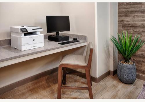 candlewood suites detroit sterling heights an ihg hotel