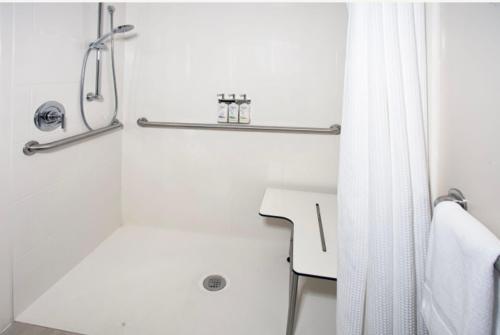 candlewood suites detroit sterling heights an ihg hotel