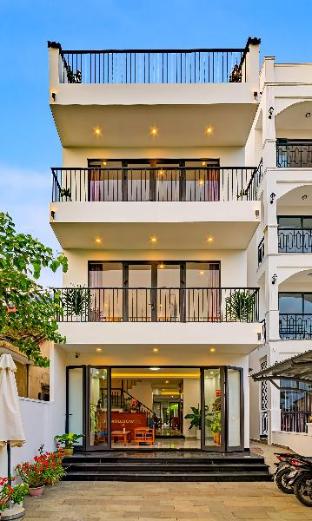 tomorrow villa hoi an