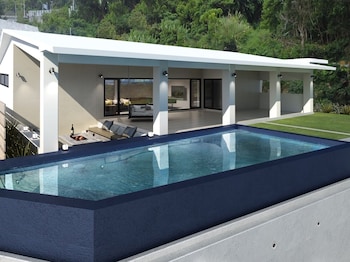 marinx poolvilla nakandakari