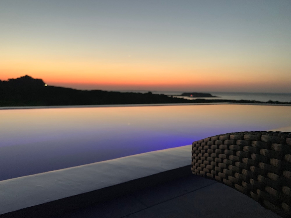 marinx poolvilla nakandakari