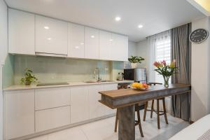 narcissus hotel and apartment
