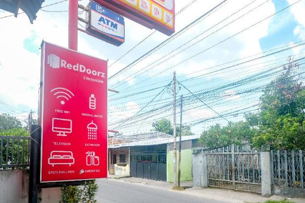 reddoorz jalan japaris medan