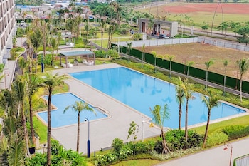 modern look studio at sky house bsd apartment