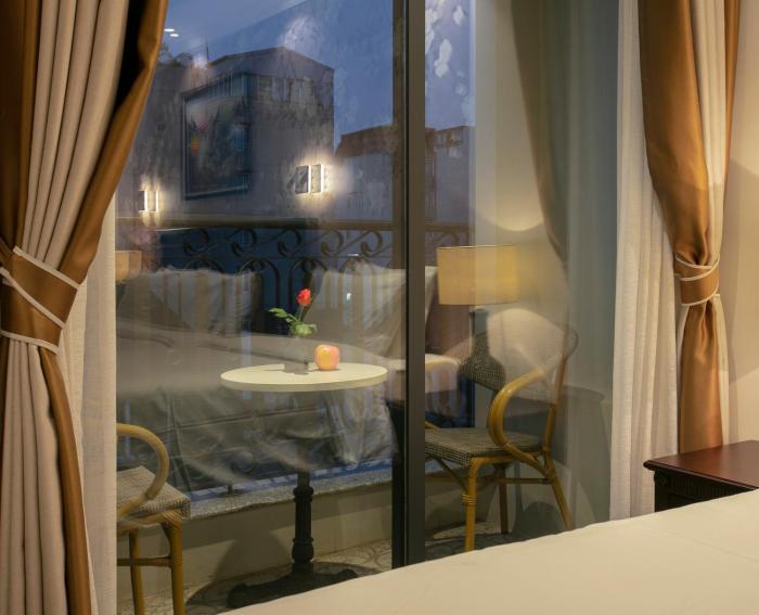 golden legend boutique hotel