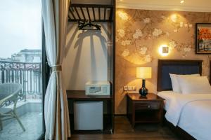 golden legend boutique hotel