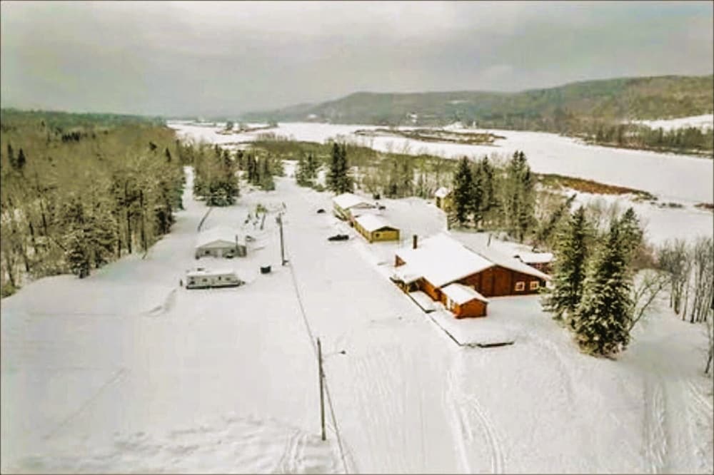 st john river resort fort kent by oyo