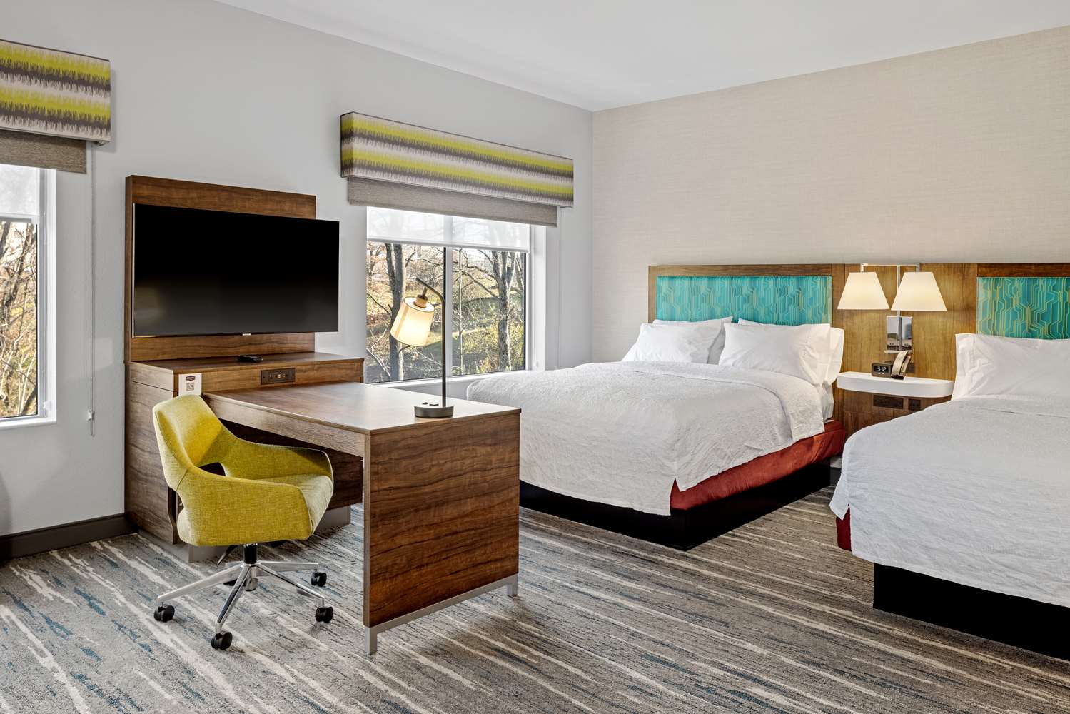 hampton inn and suites cincinnati west