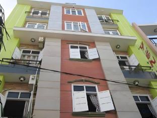 yen vy hotel and apartment