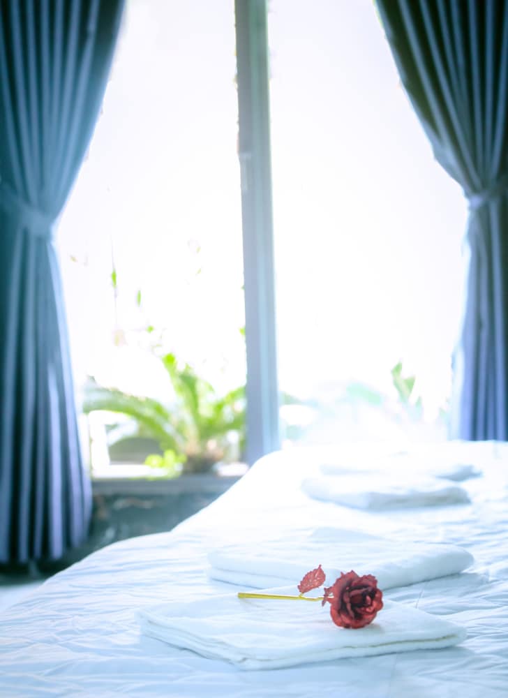 yen vy hotel and apartment