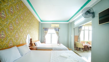 yen vy hotel and apartment