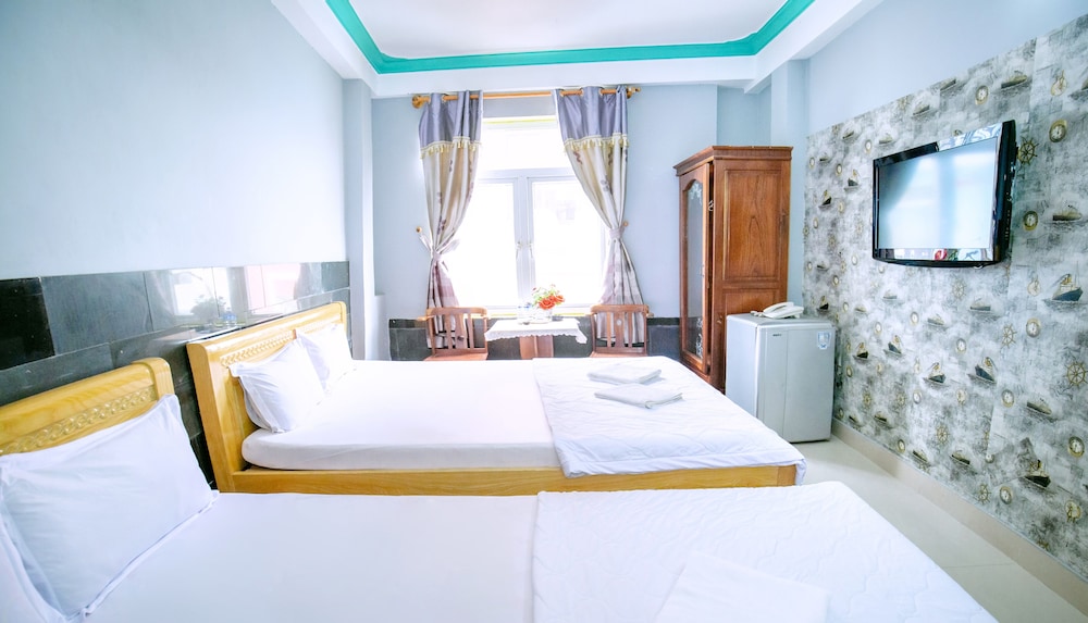 yen vy hotel and apartment