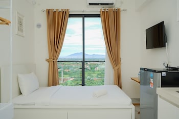 nice and minimalist studio at sky house bsd apartment