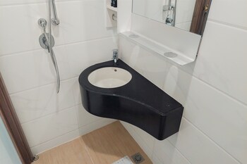 Nice And Minimalist Studio At Sky House Bsd Apartment,,0 star