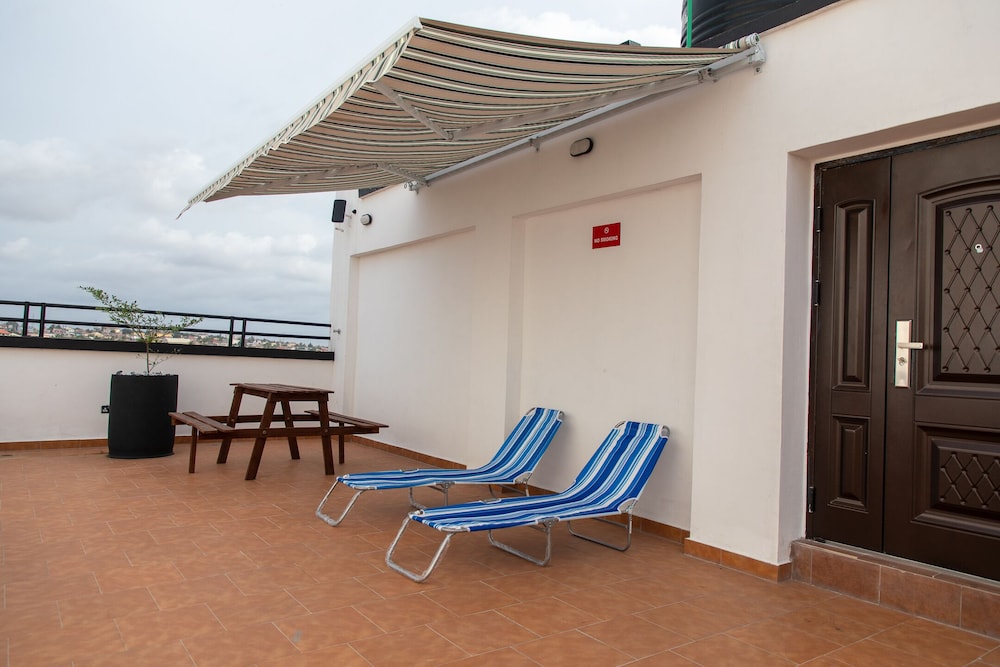 executive one bedroom furnished apartment in accra