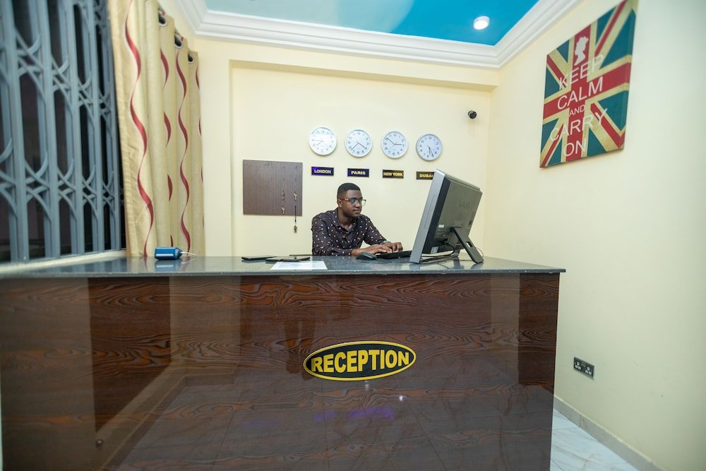 executive one bedroom furnished apartment in accra