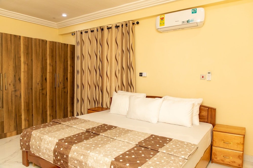 executive one bedroom furnished apartment in accra