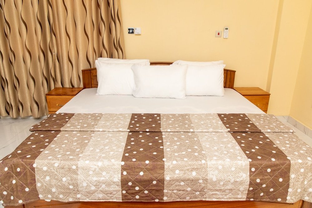 executive one bedroom furnished apartment in accra