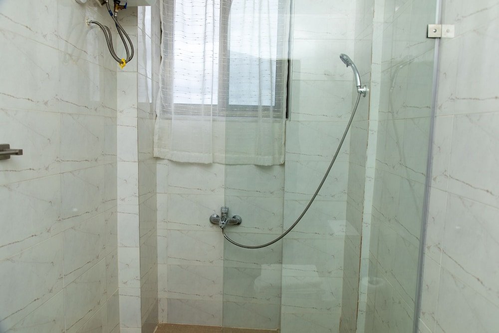 executive one bedroom furnished apartment in accra