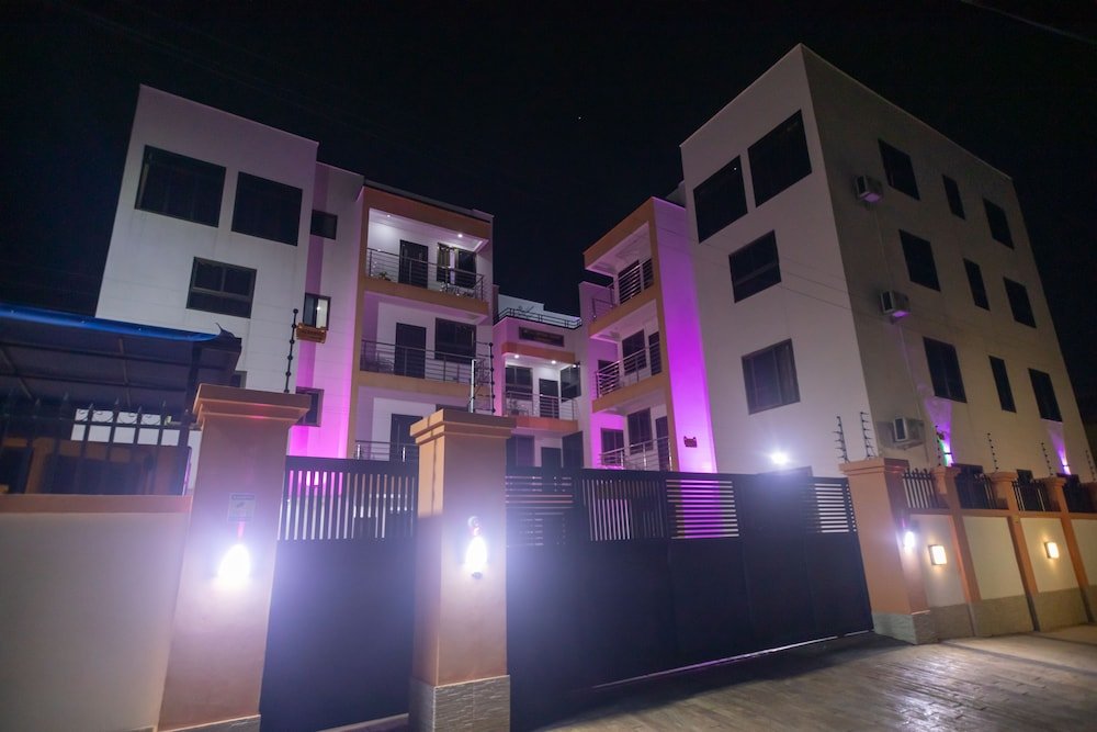 executive one bedroom furnished apartment in accra
