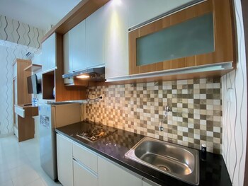 best price studio apartment at easton park residence jatinangor