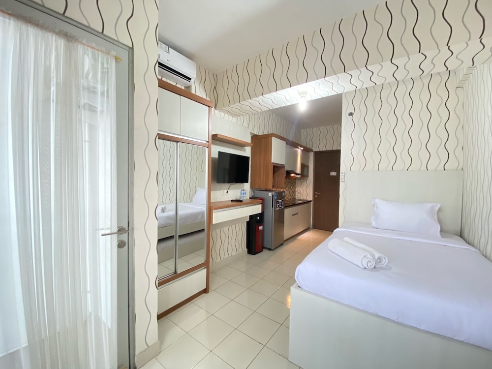 best price studio apartment at easton park residence jatinangor