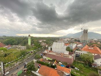 best price studio apartment at easton park residence jatinangor