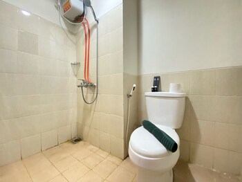best price studio apartment at easton park residence jatinangor