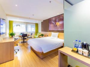 Iu Hotel Guiyang Future Ark Baoli New City,,3 star