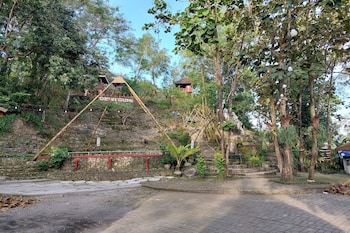 camping ground gunung mijil hils