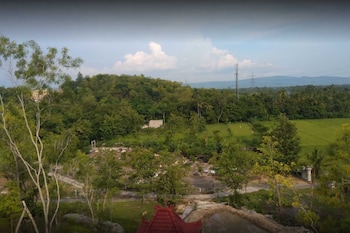 camping ground gunung mijil hils