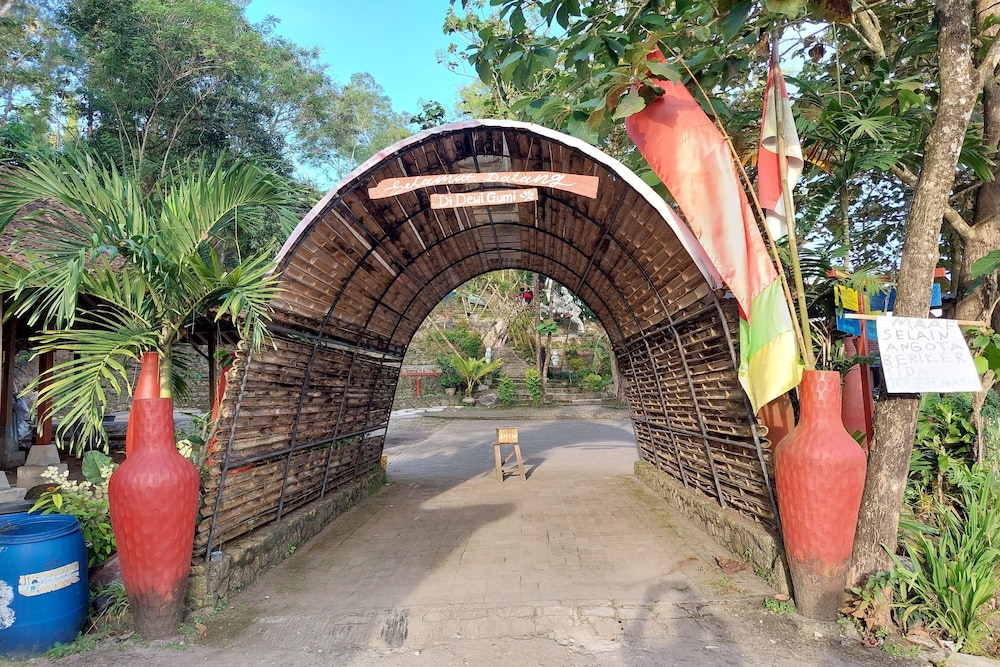 camping ground gunung mijil hils