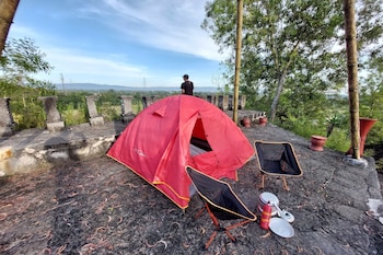 camping ground gunung mijil hils