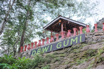 camping ground gunung mijil hils