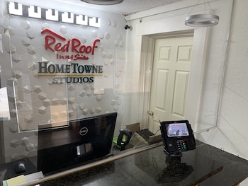 hometowne studios by red roof battle creek