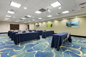 hampton inn and suites gulfport i 10