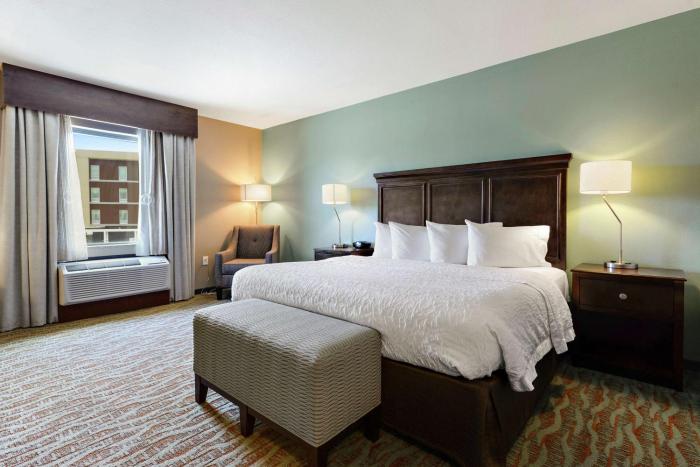 hampton inn and suites gulfport i 10