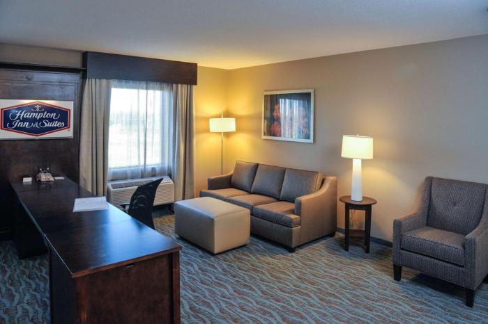 hampton inn and suites gulfport i 10