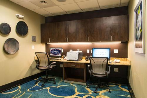 hampton inn and suites gulfport i 10