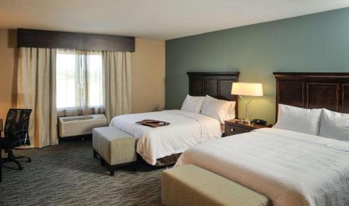 hampton inn and suites gulfport i 10