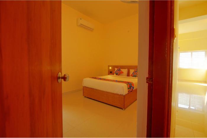 fabhotel gr lake view