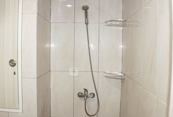 elegant and tidy studio at grand kamala lagoon apartment