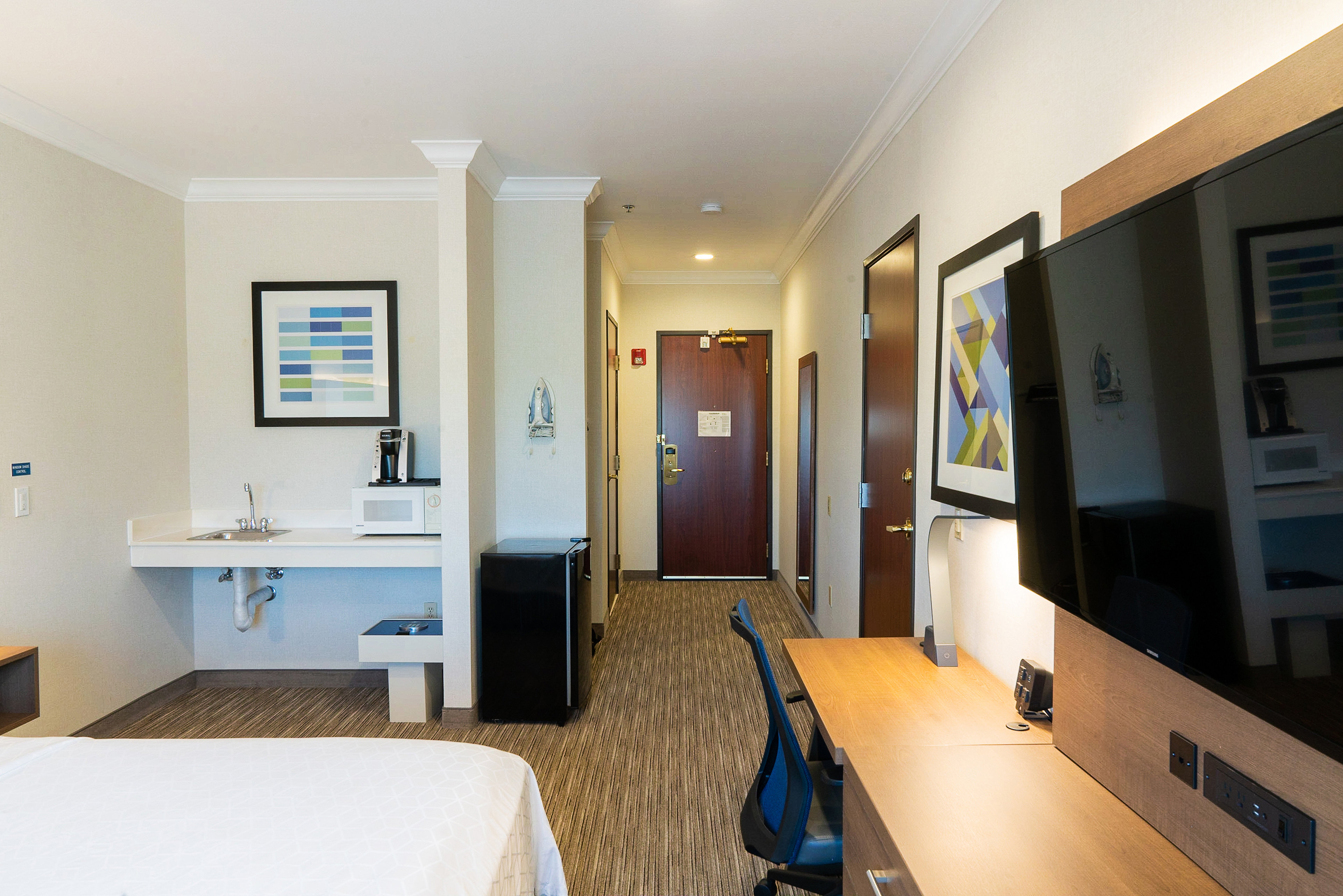 holiday inn express and suites davis university area
