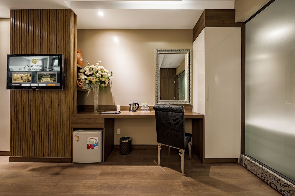 sunflower luxury hotel