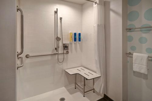 tru by hilton concord