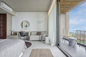 umani hotel and beach